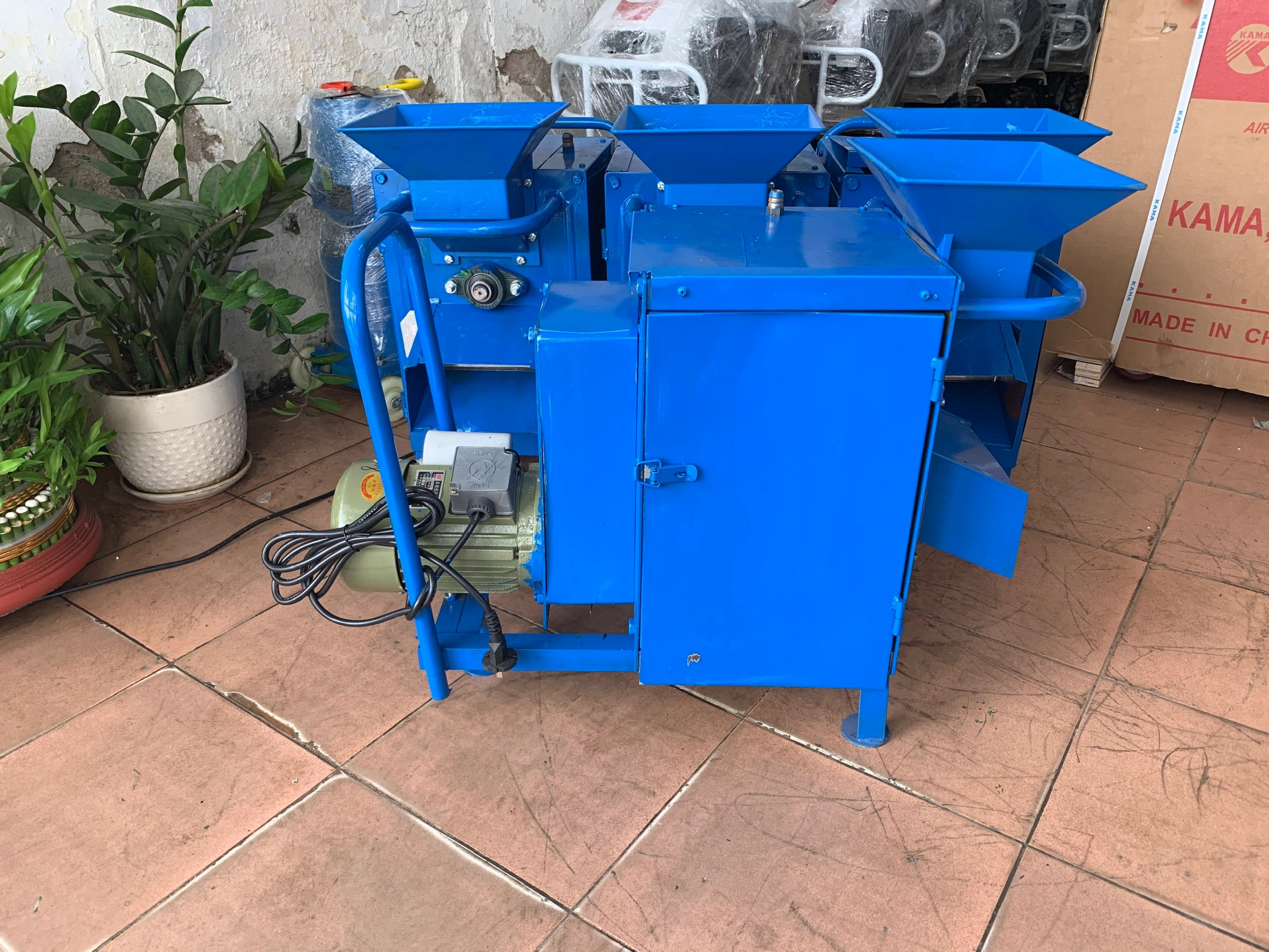 máy bấm đít ốc